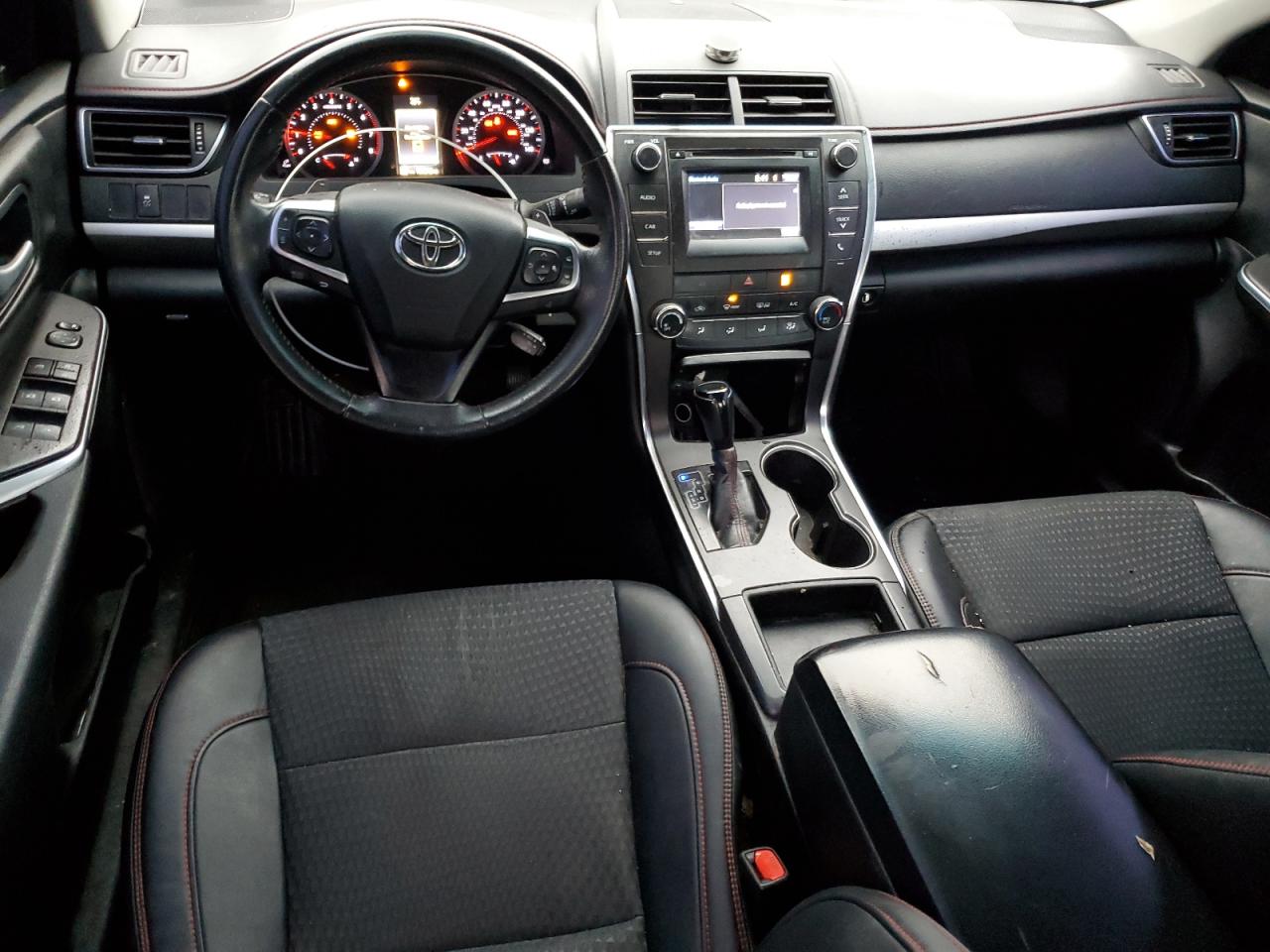 2015 Toyota Camry - Image 8