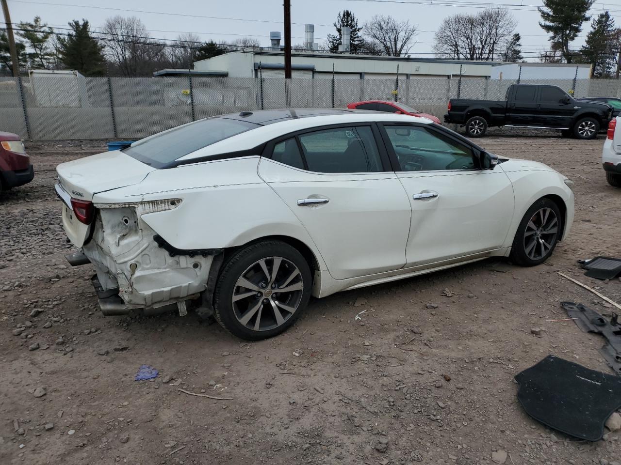 2017 Nissan Maxima - Image 3