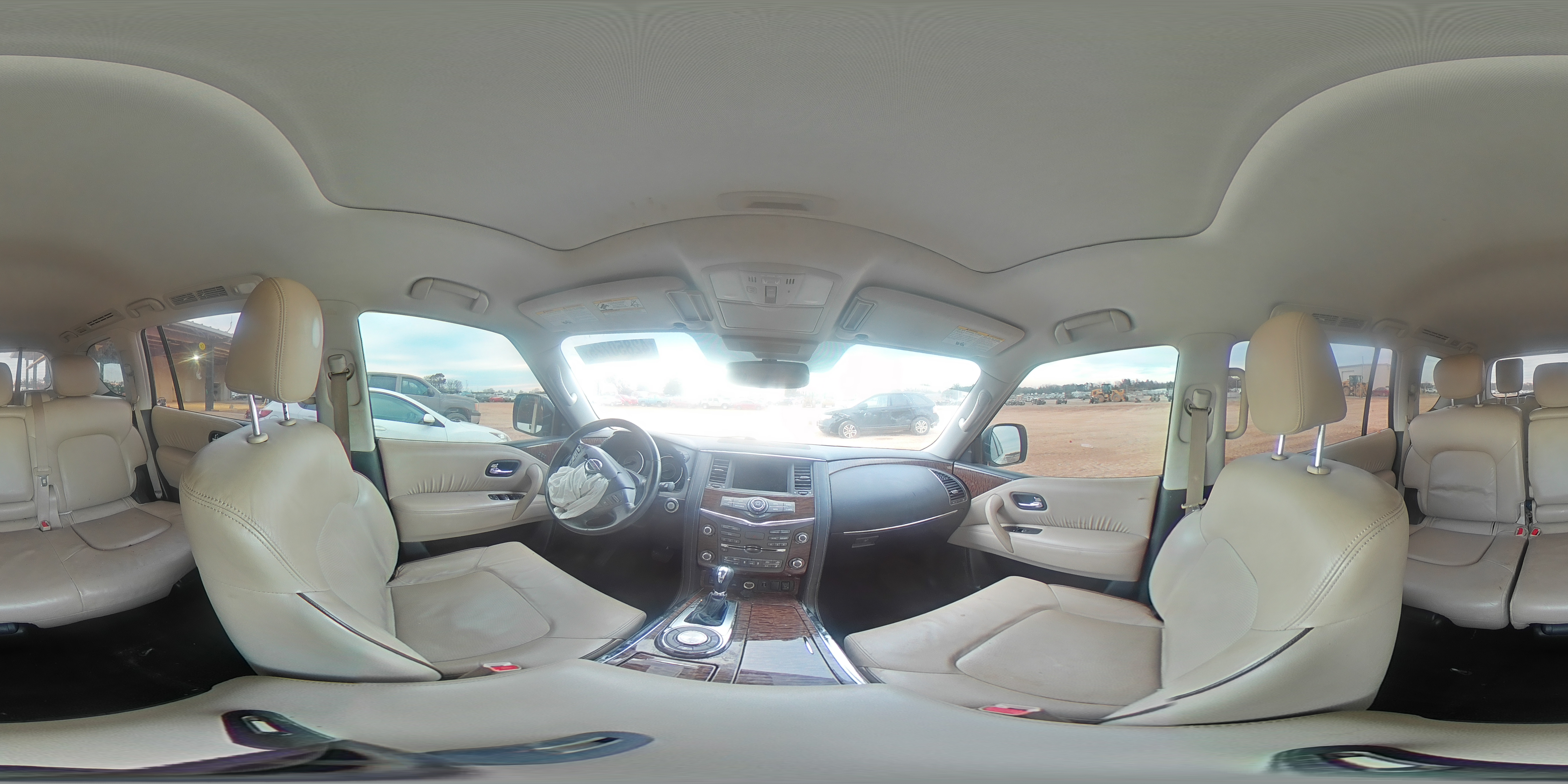 2018 Nissan Armada - Image 12