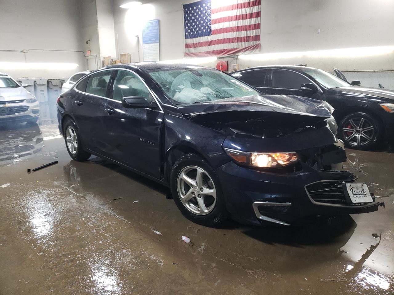 2017 Chevrolet Malibu - Image 4