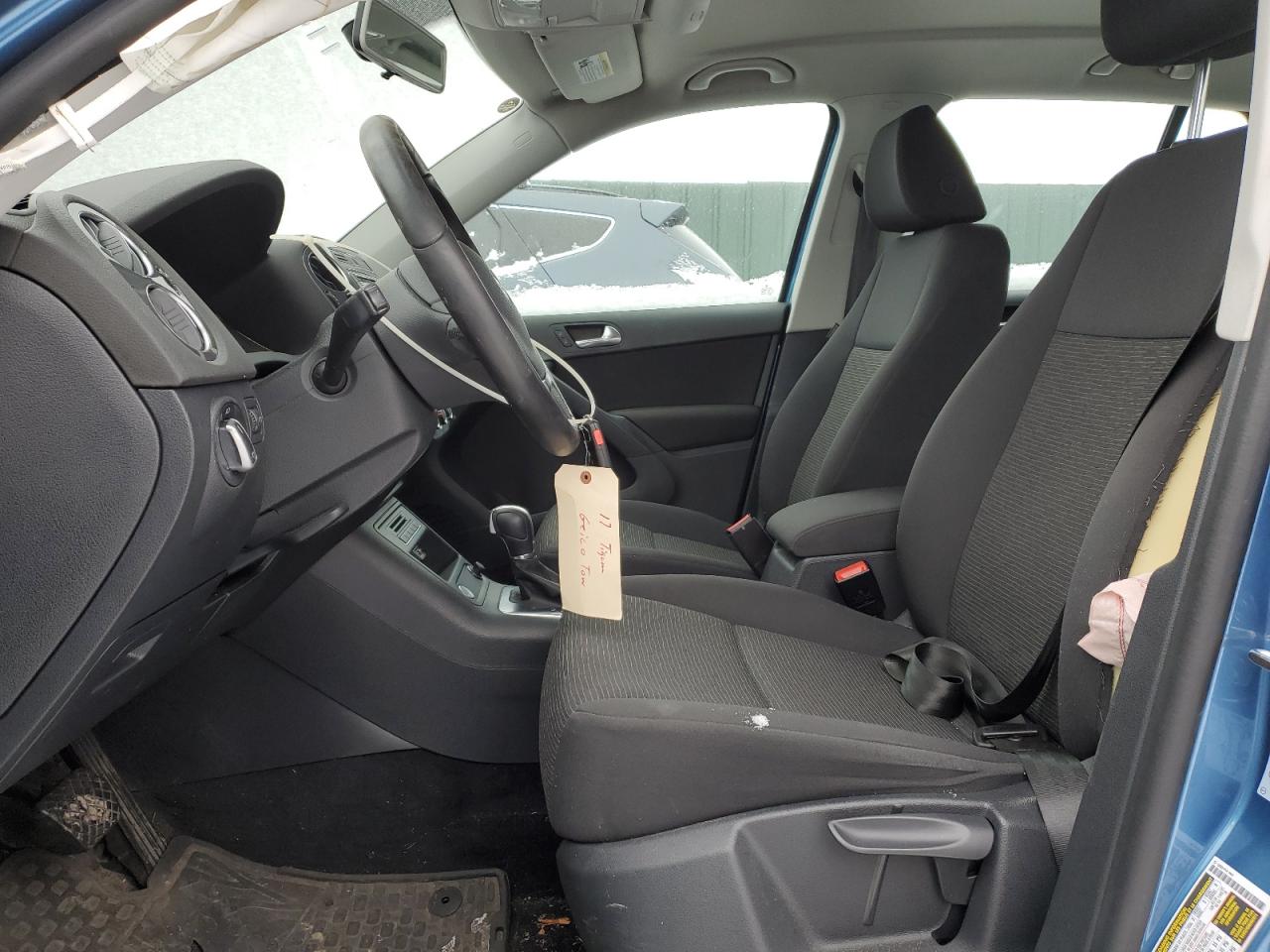 2017 Volkswagen Tiguan - Image 7