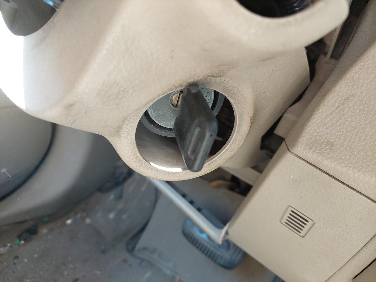JN1CC13C78T006844 - 2008 Nissan TIIDA - #42463155