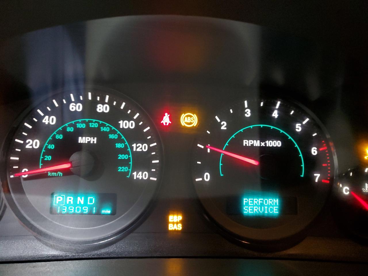 2006 Jeep Grand Cherokee - Image 9