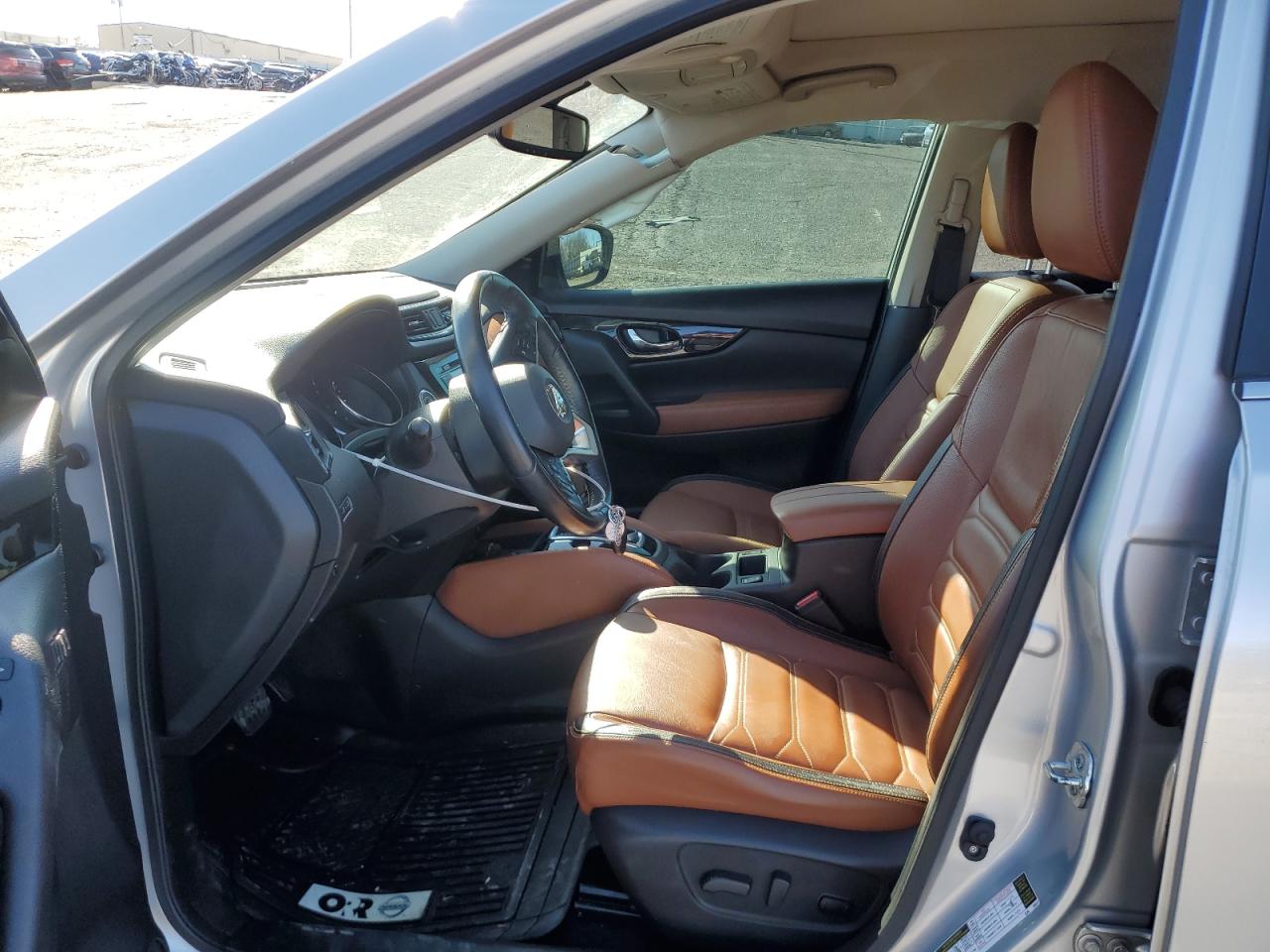 2018 Nissan Rogue - Image 7