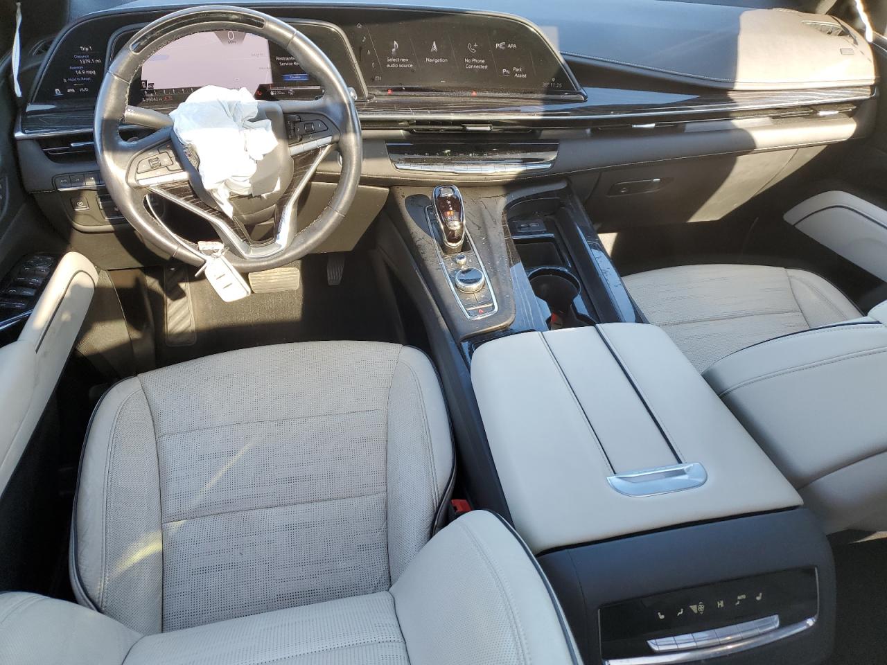 2021 Cadillac Escalade - Image 8