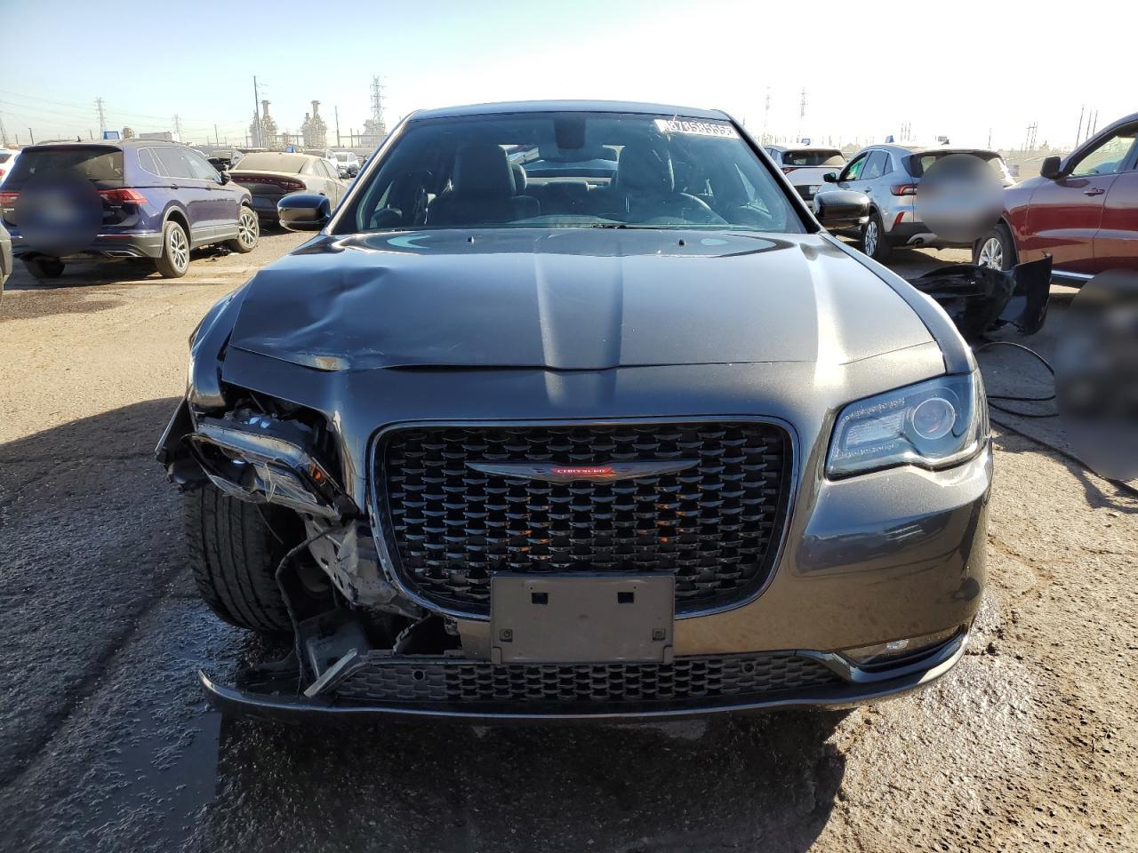 VIN 2C3CCABG4PH637083 2023 CHRYSLER 300 no.5