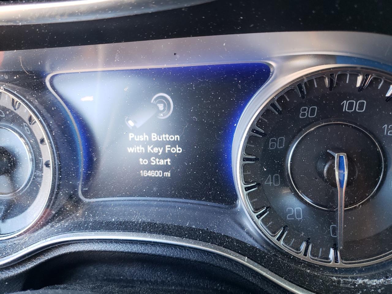 2018 Chrysler 300 - Image 9