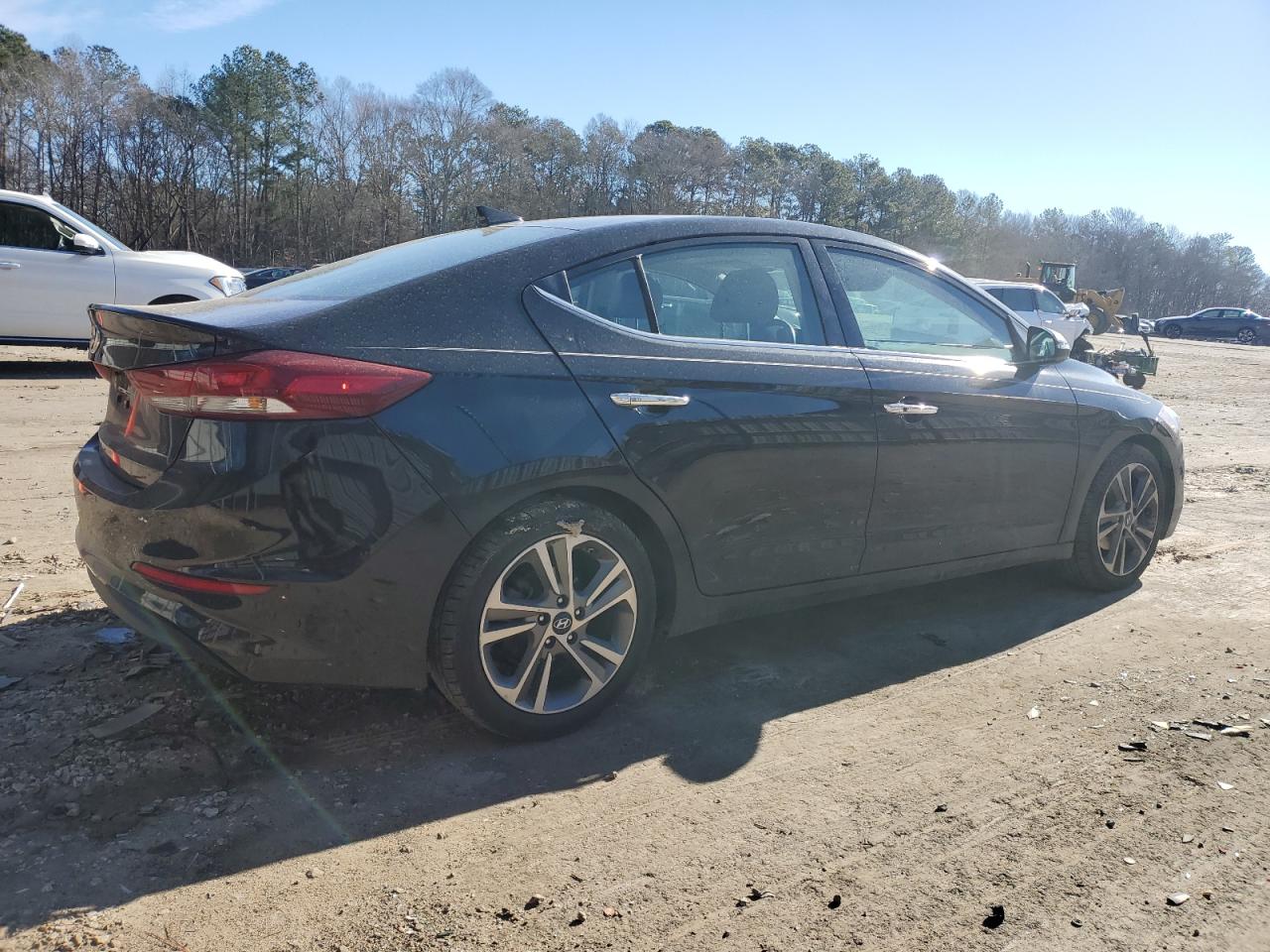 2017 Hyundai Elantra - Image 3