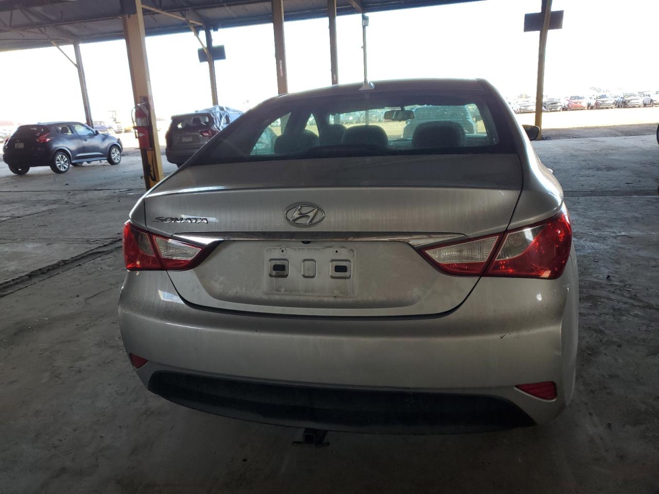 2014 Hyundai Sonata - Image 6