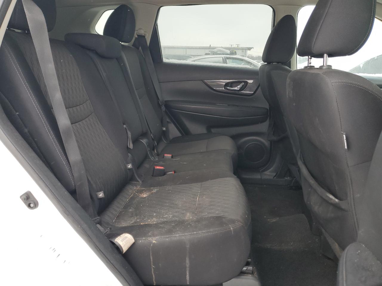 2018 Nissan Rogue - Image 11