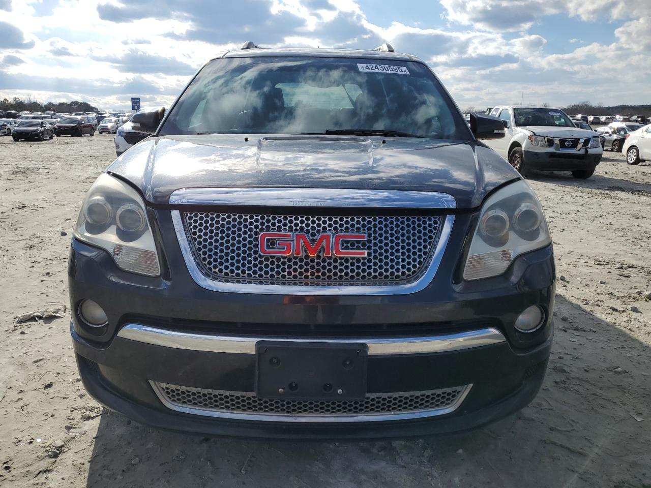 2012 GMC Acadia - Image 5