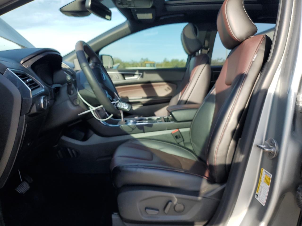 2022 Ford Edge - Image 7