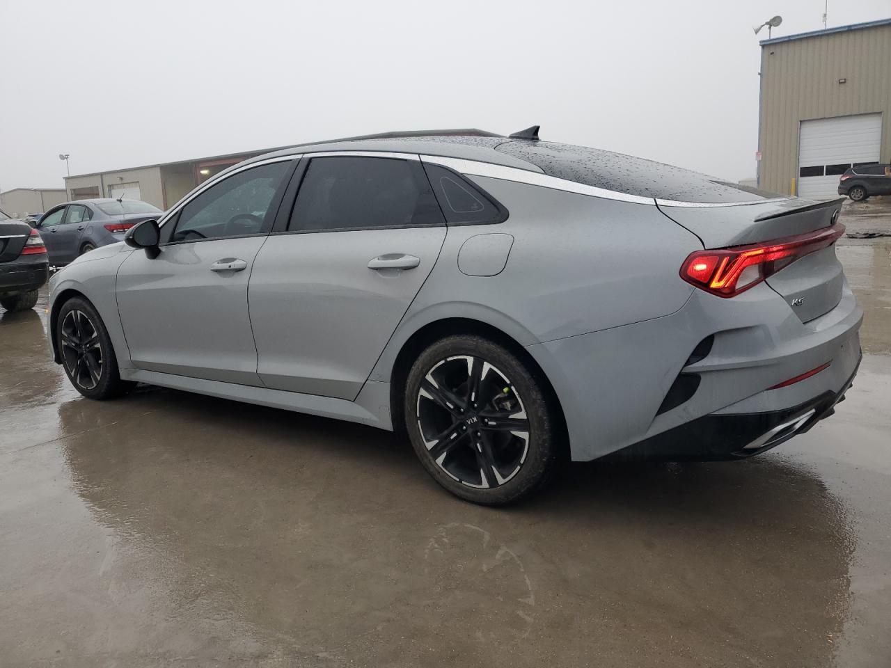 2021 Kia K5 - Image 2