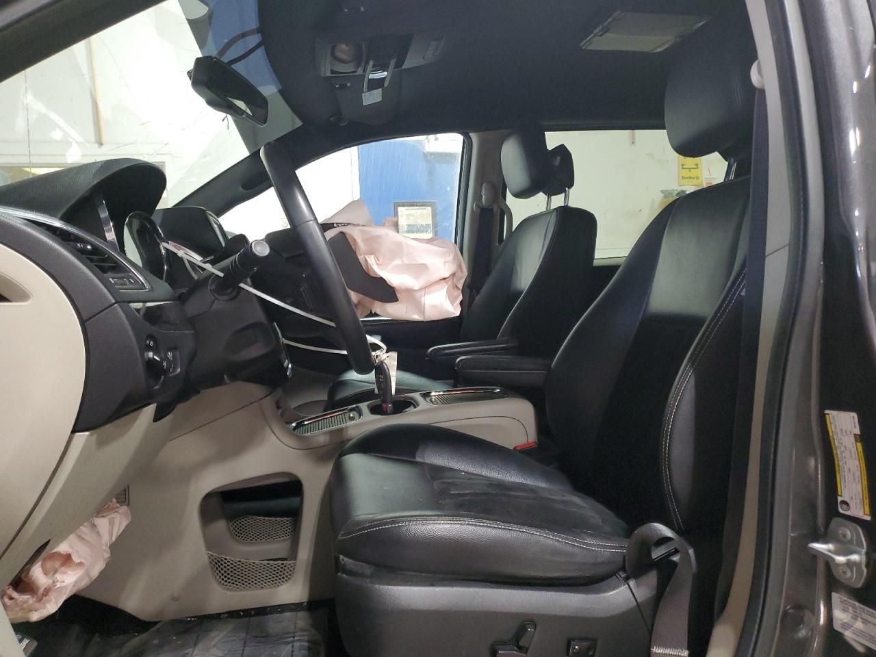 2016 Dodge Caravan - Image 7