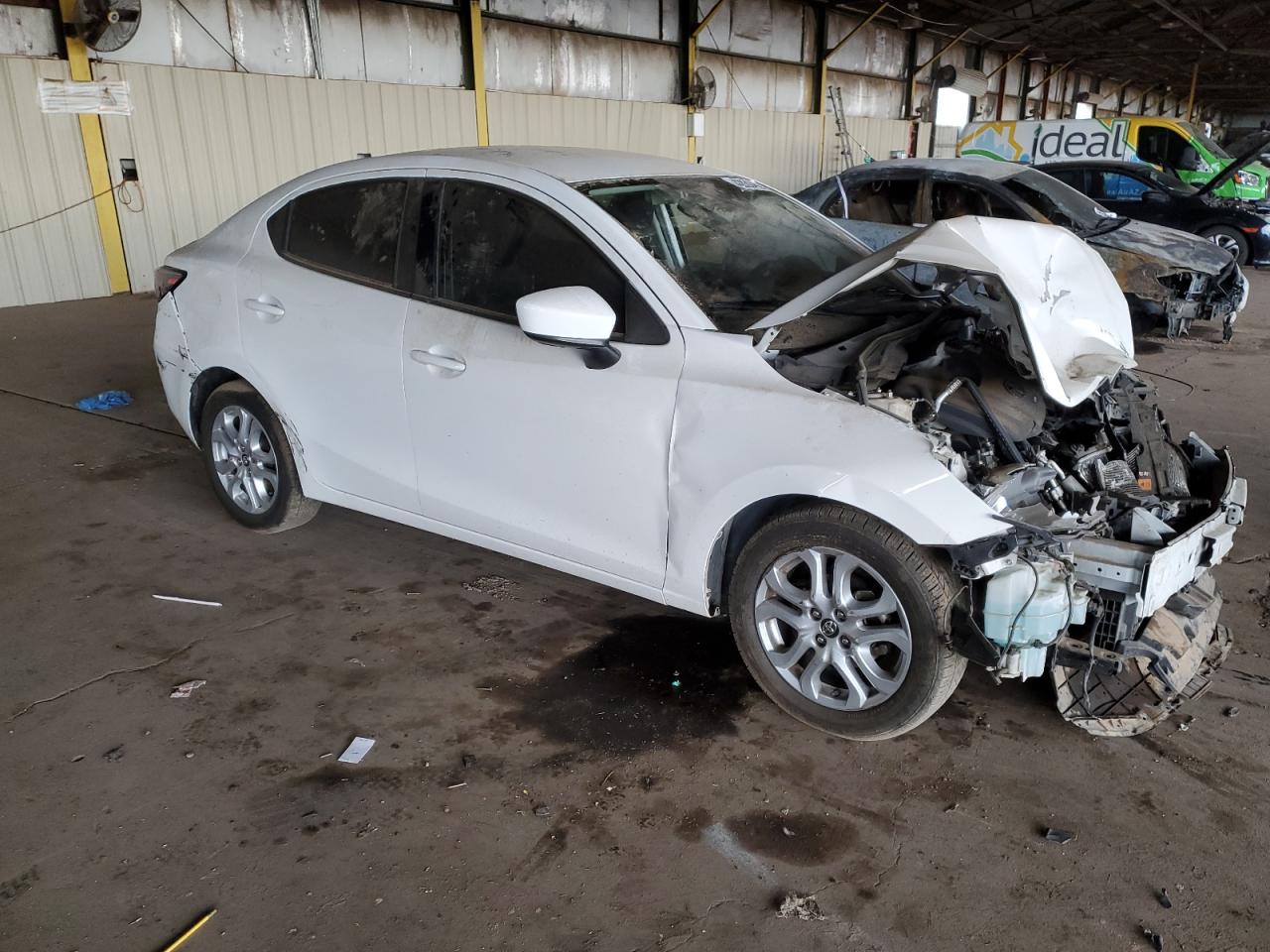 2017 Toyota Yaris - Image 4