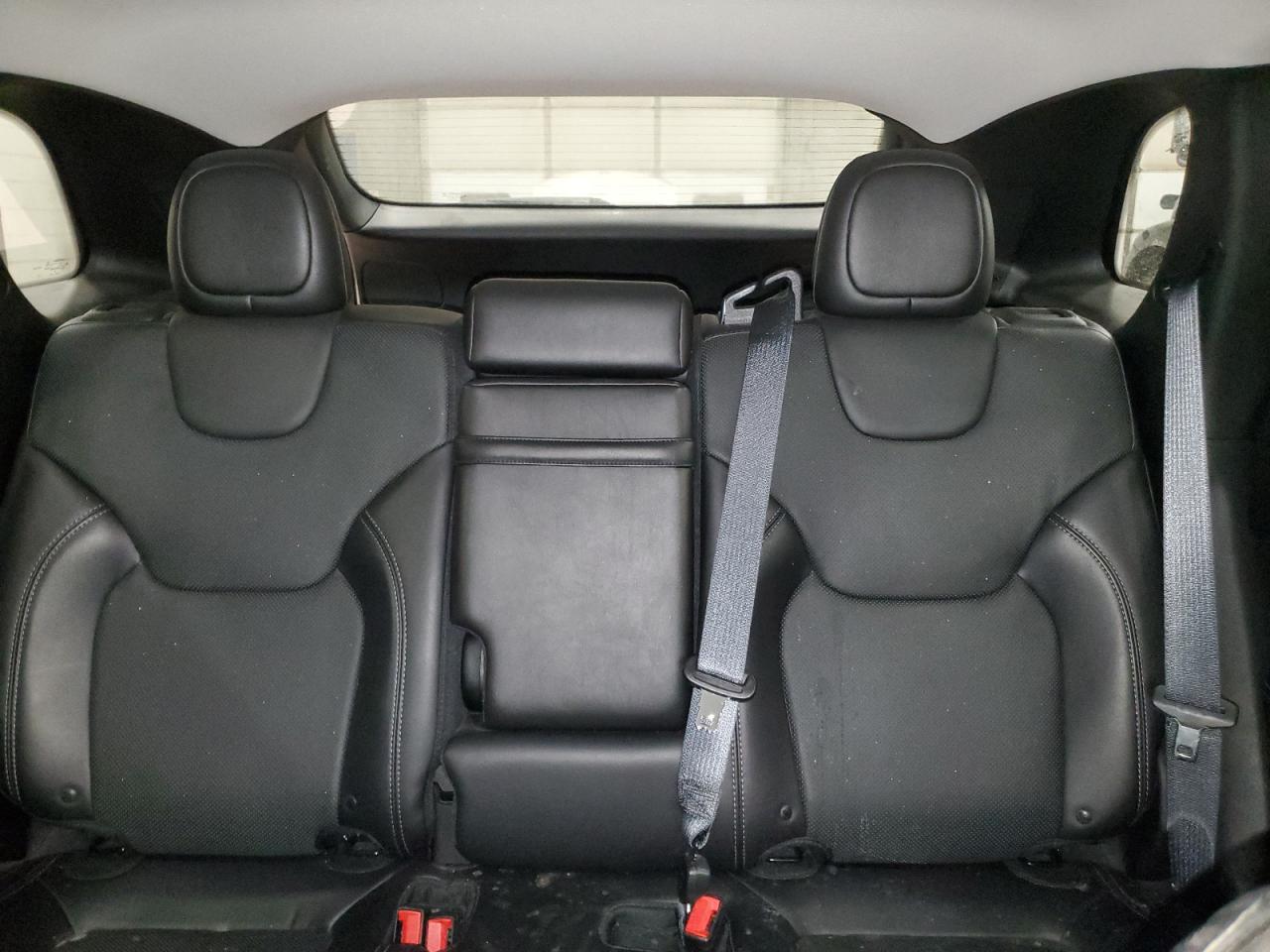 2019 Jeep Grand Cherokee - Image 10