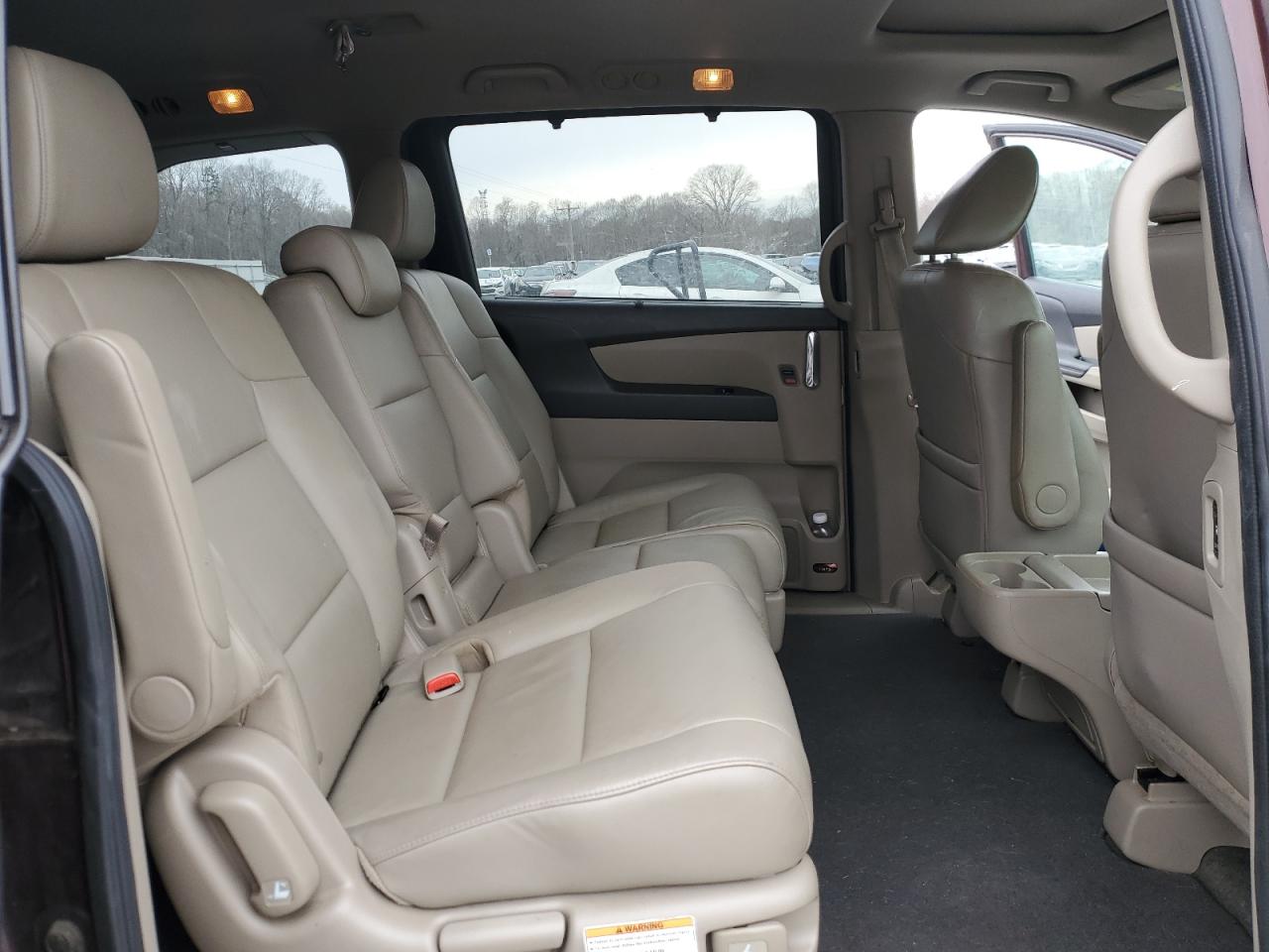 2014 Honda Odyssey - Image 12