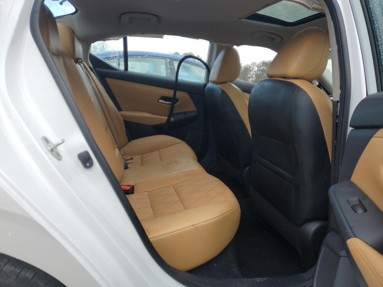 2021 Nissan Sentra - Image 10