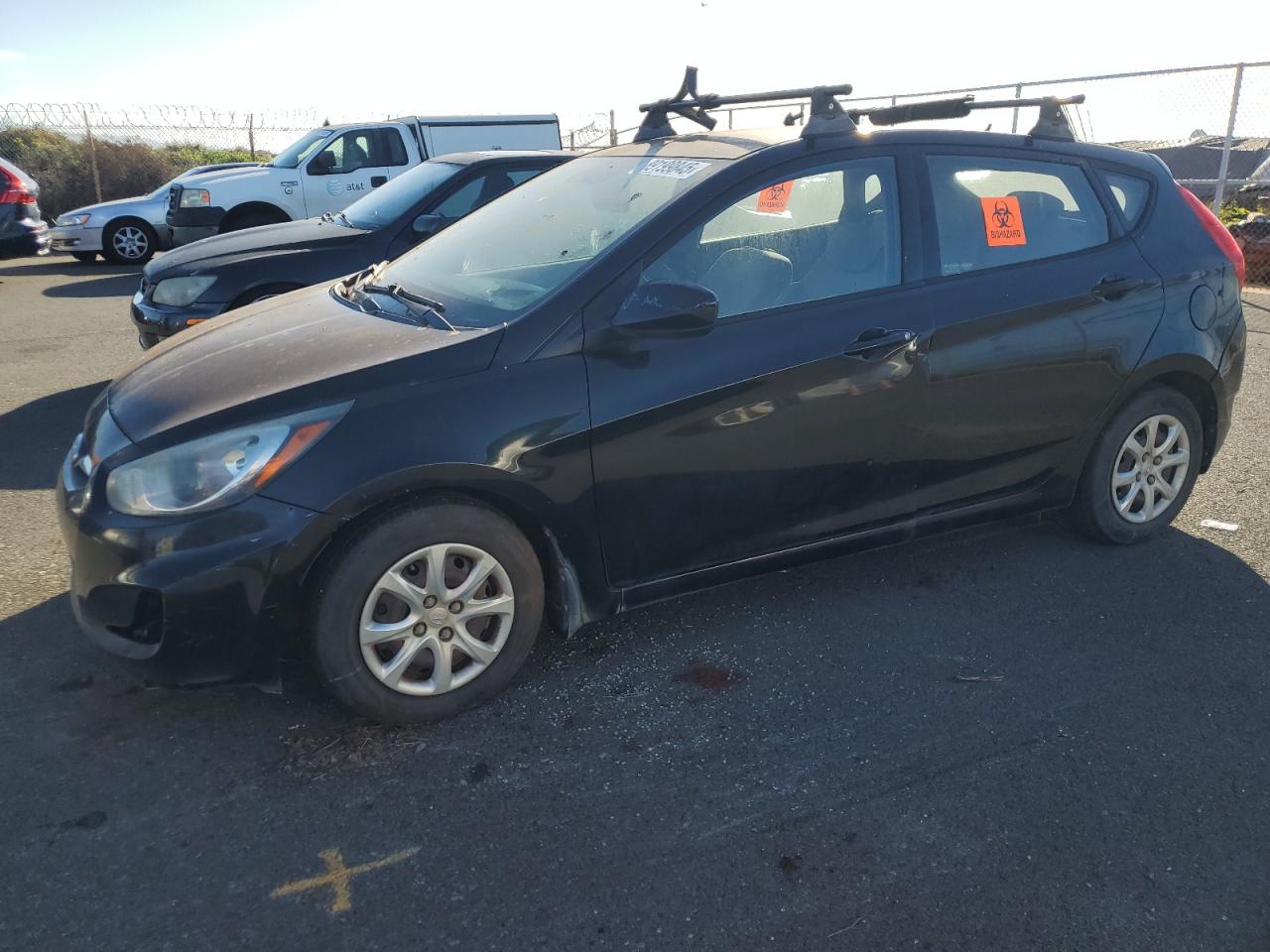 VIN KMHCT5AE9DU098404 2013 HYUNDAI ACCENT no.1