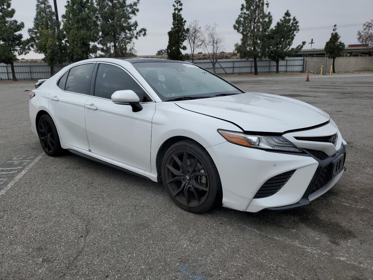 2018 Toyota Camry - Image 4