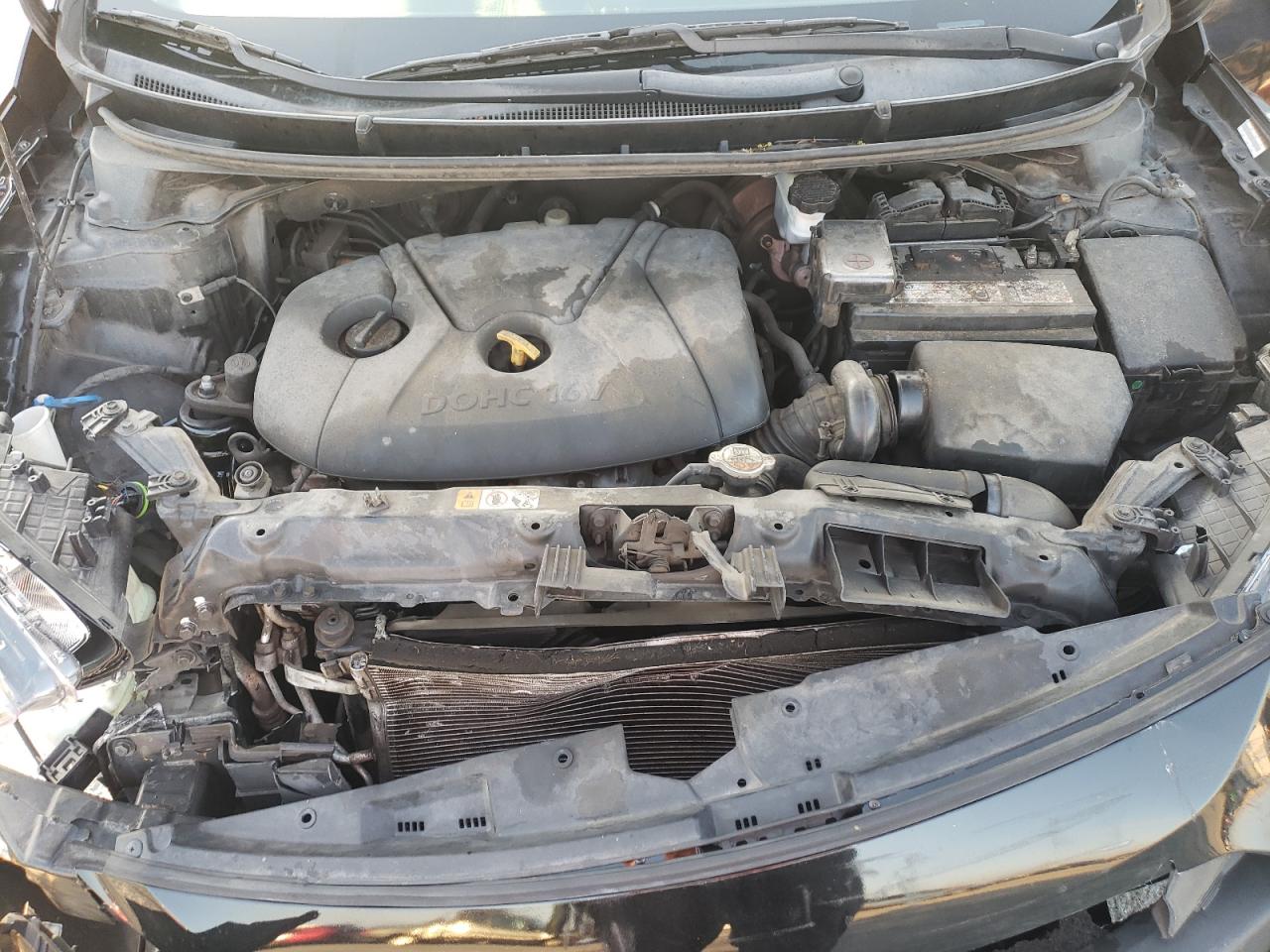 2013 Hyundai Elantra - Image 13