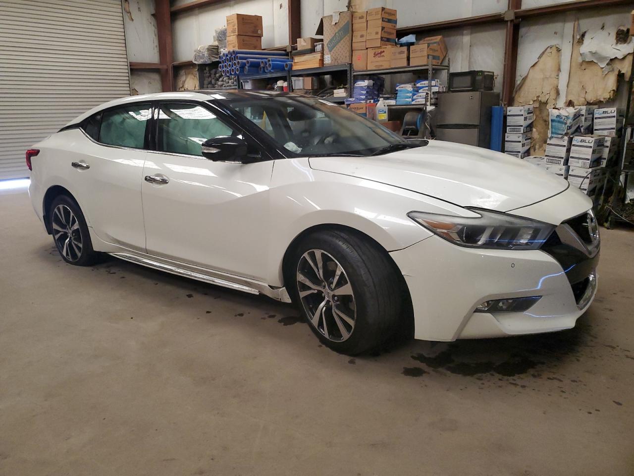2016 Nissan Maxima - Image 4