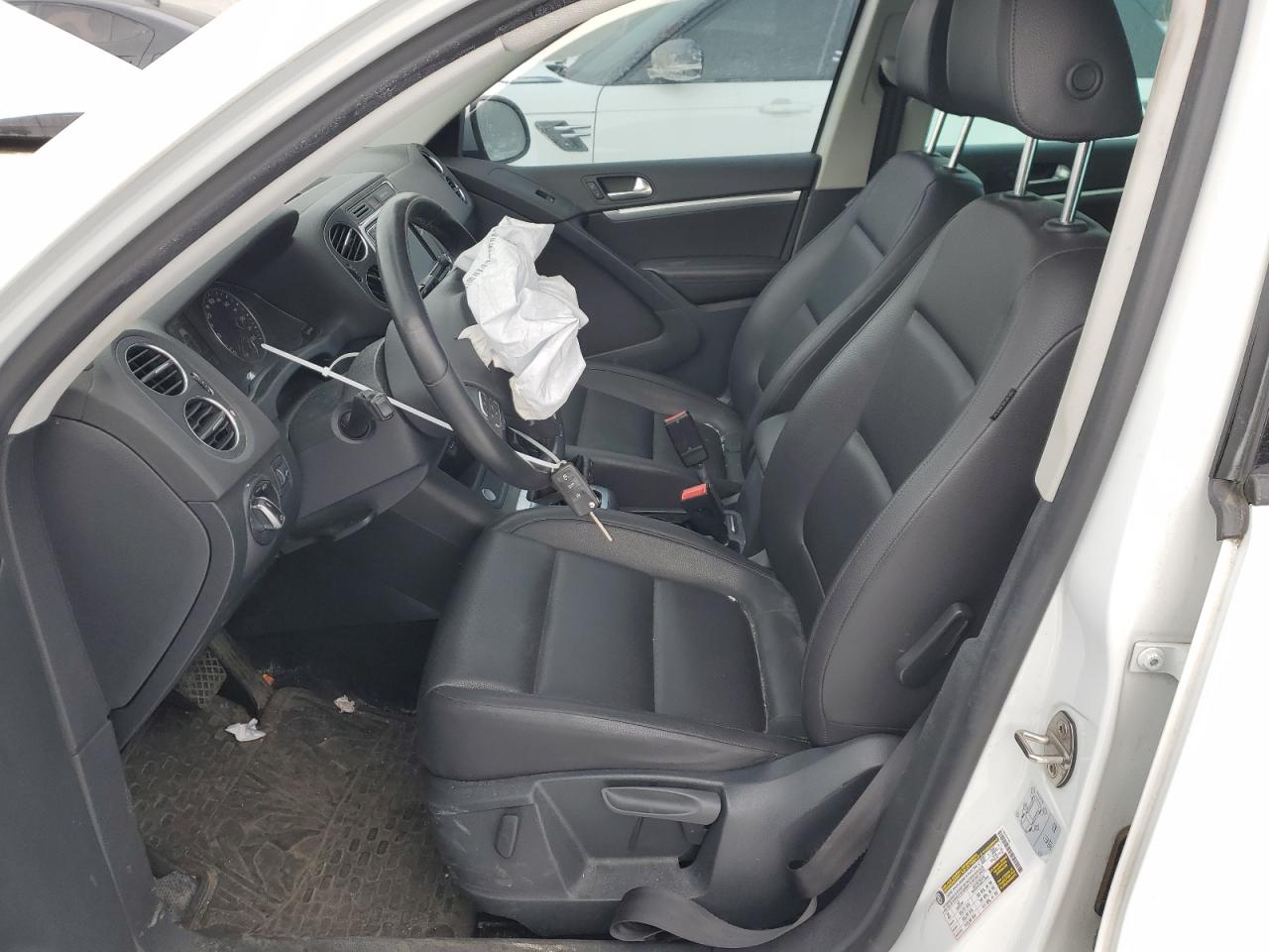2016 Volkswagen Tiguan - Image 7