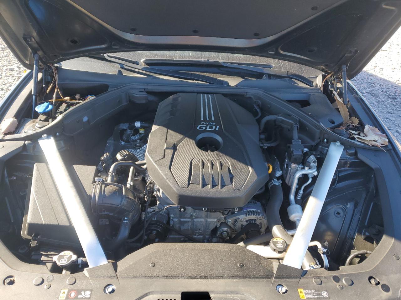 2023 Genesis G70 - Image 12