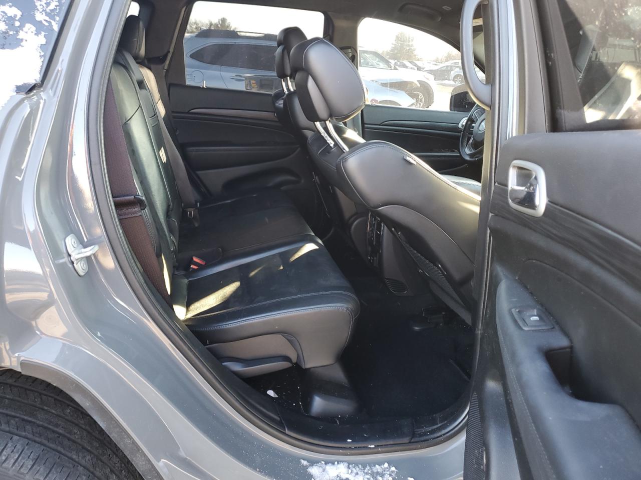 2021 Jeep Grand Cherokee - Image 12