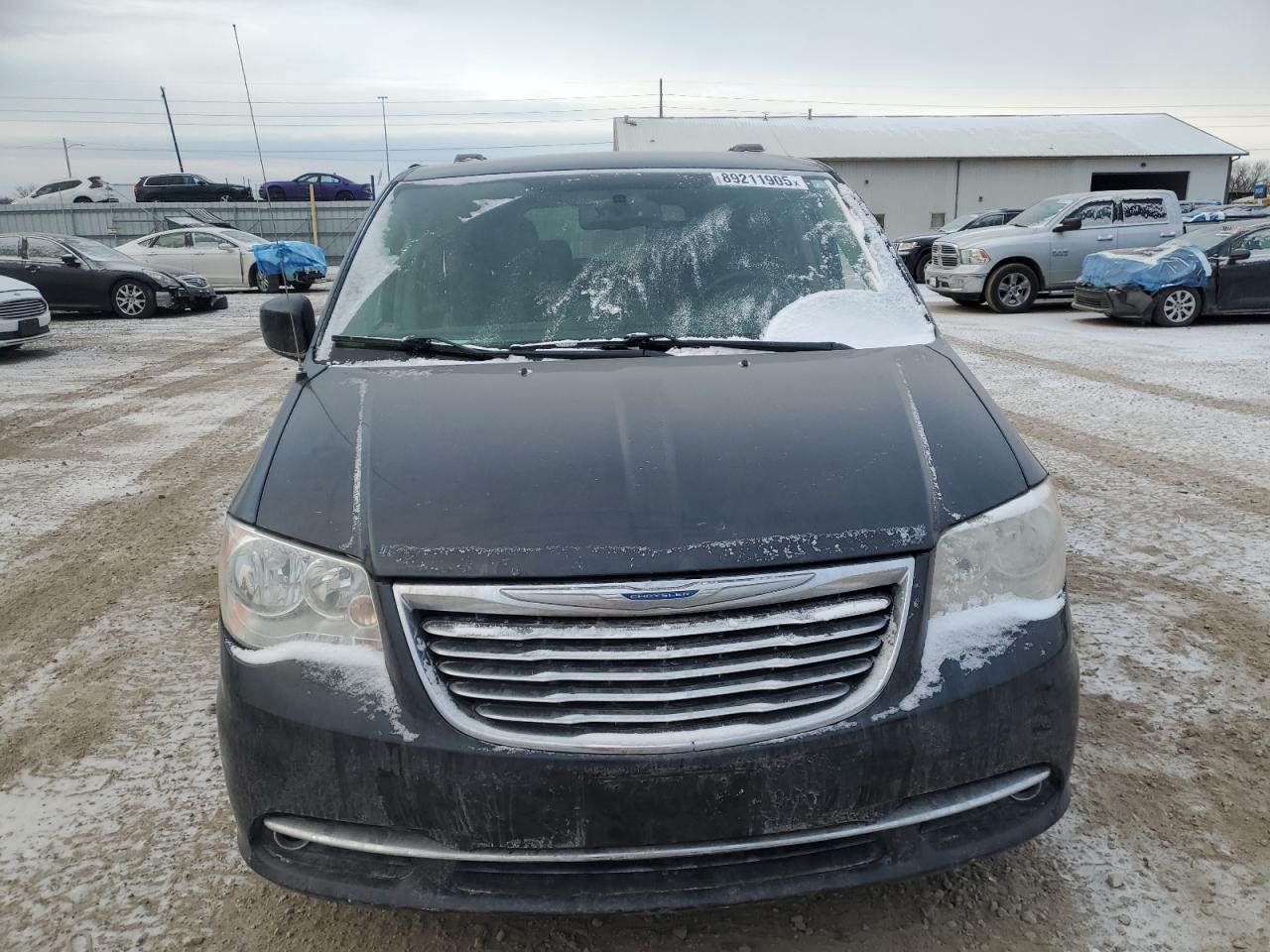 2014 Chrysler Town & Country - Image 5
