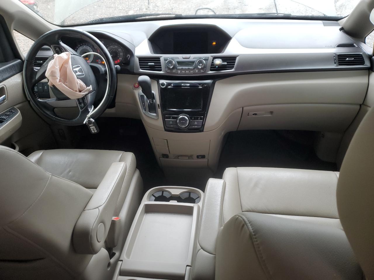 2015 Honda Odyssey - Image 8