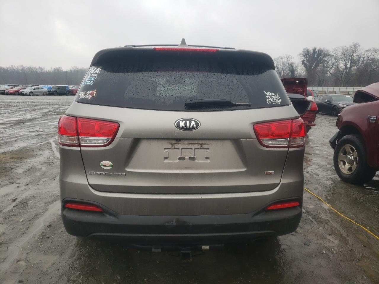 2016 Kia Sorento - Image 6