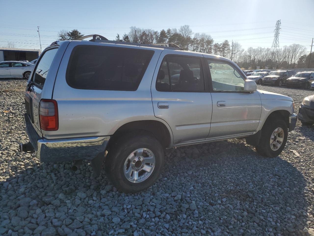2000 Toyota 4Runner - Image 3