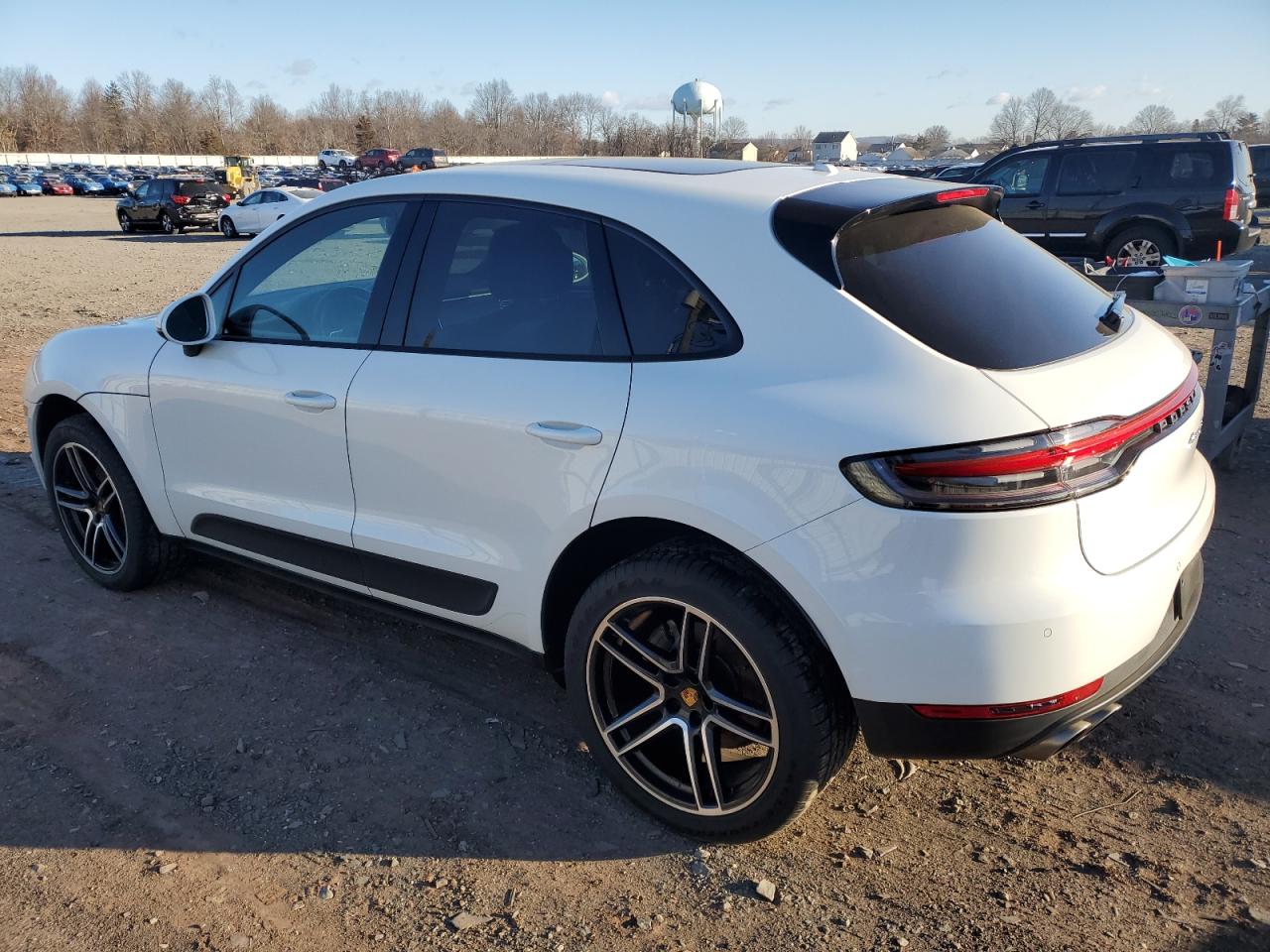 VIN WP1AB2A55MLB34123 2021 PORSCHE MACAN no.2