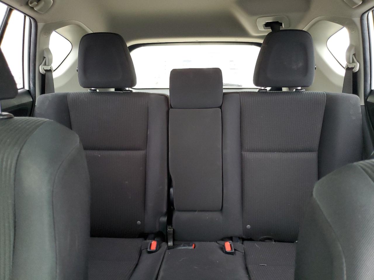 2017 Toyota RAV 4 - Image 10