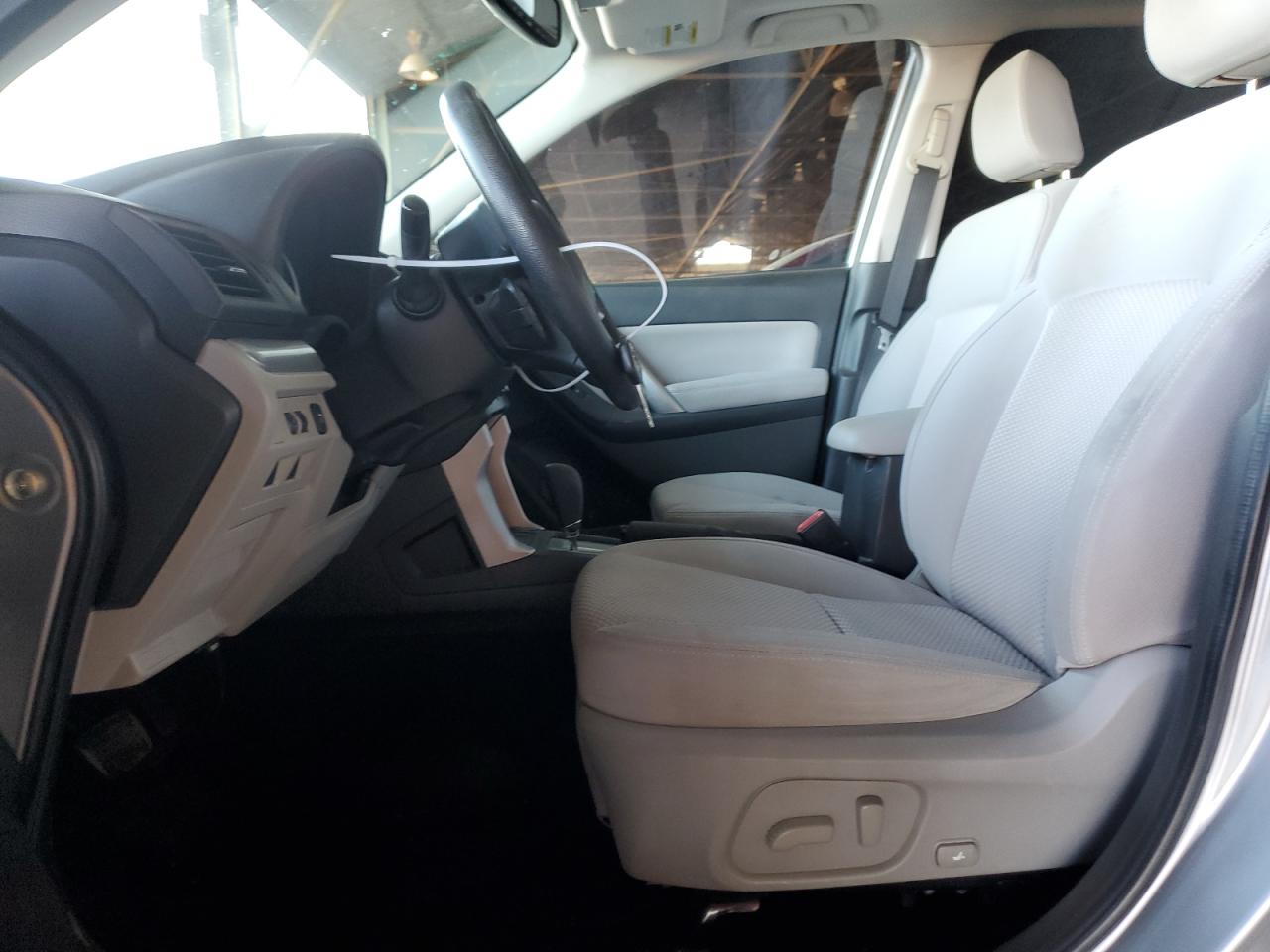 2015 Subaru Forester - Image 7