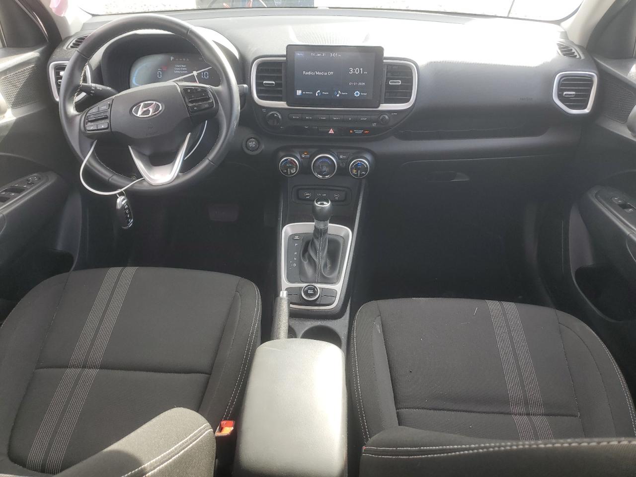 2024 Hyundai Venue - Image 8