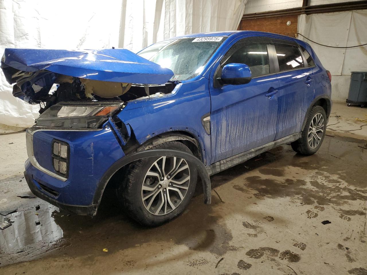 2021 Mitsubishi Outlander - Image 1