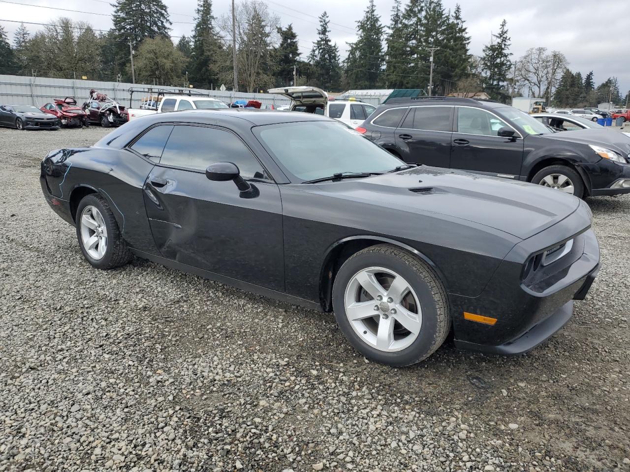 VIN 2C3CDYAG3DH718689 2013 DODGE CHALLENGER no.4