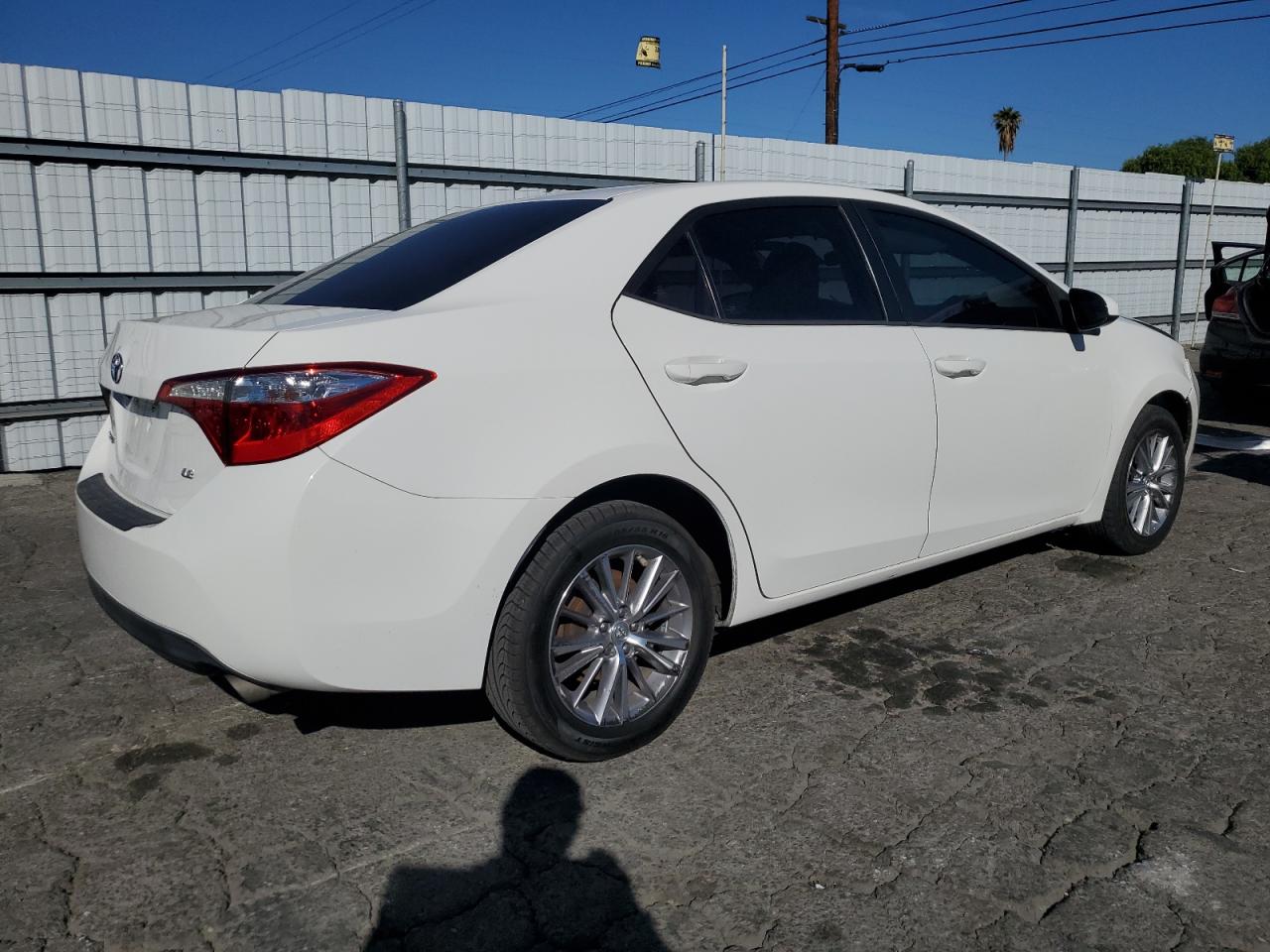 VIN 5YFBURHE7FP209512 2015 TOYOTA COROLLA no.3