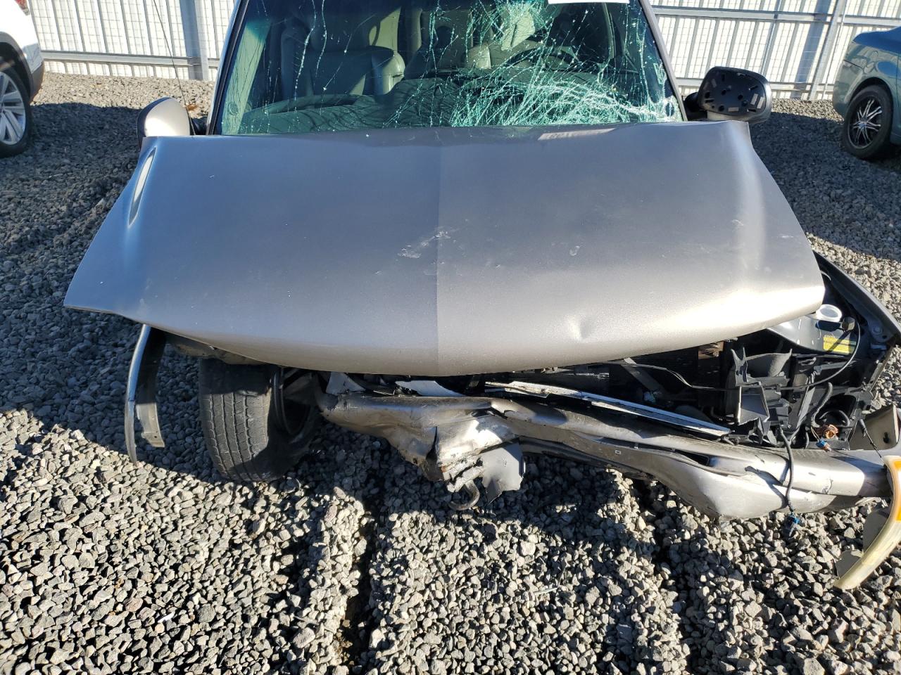 2003 Chevrolet Tahoe - Image 11