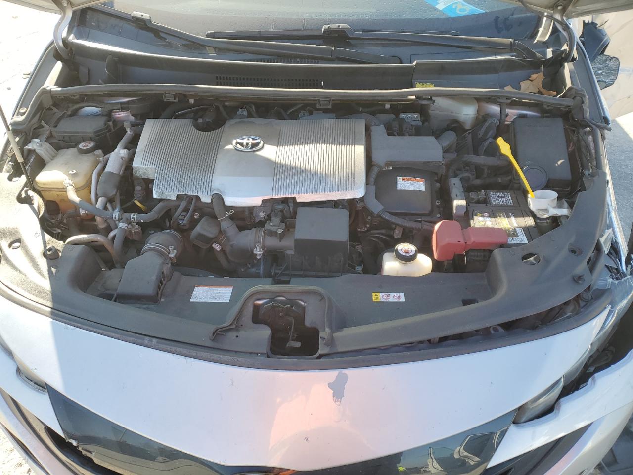 2018 Toyota Prius - Image 13