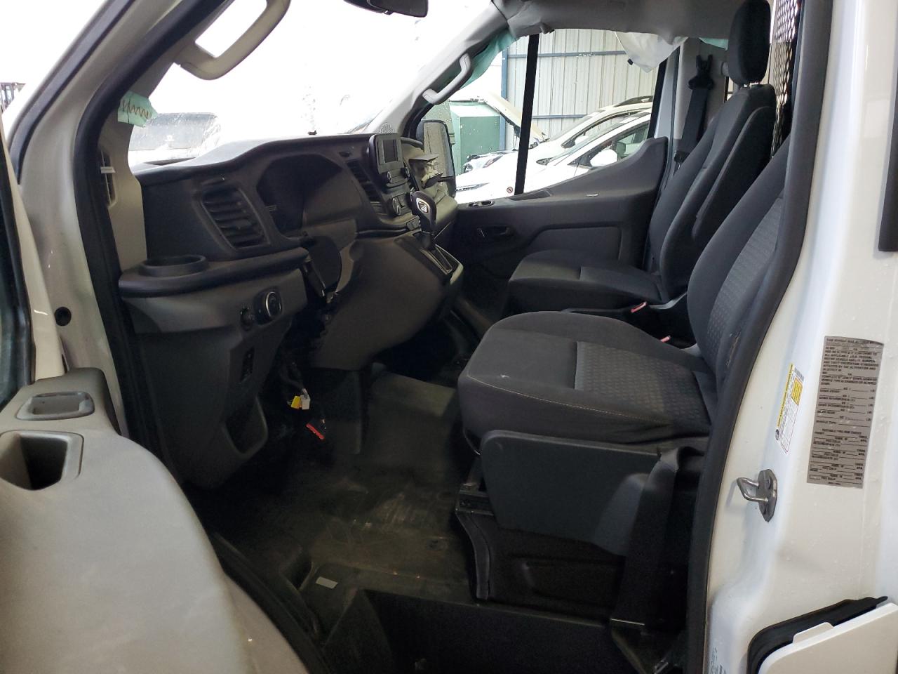 2022 Ford Transit - Image 7