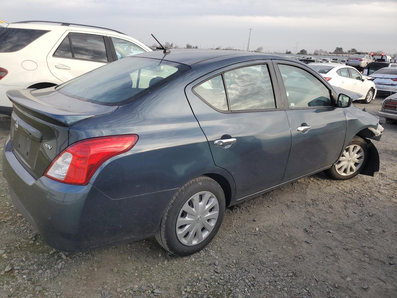 2017 Nissan Versa - Image 3
