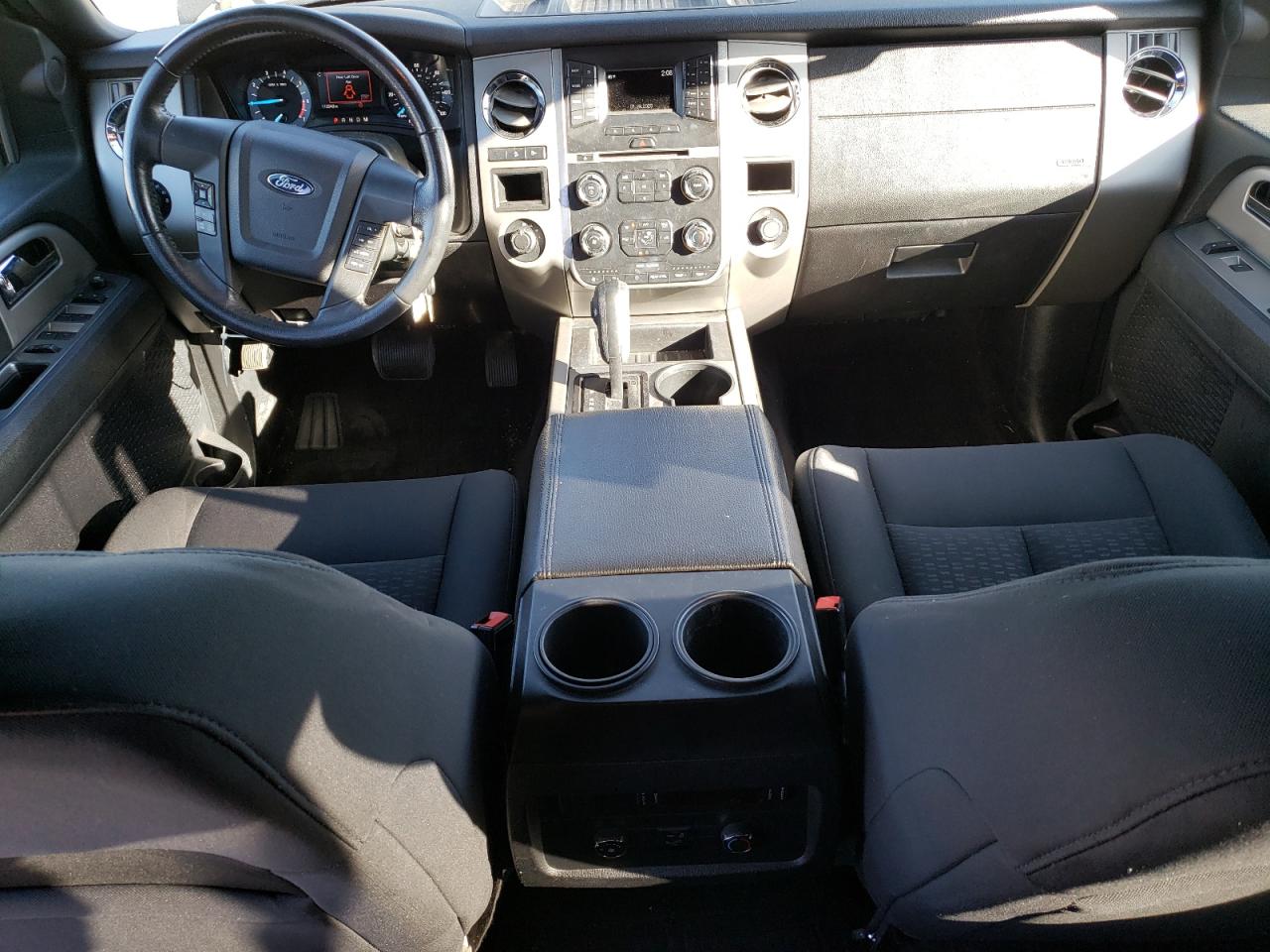 2015 Ford Expedition - Image 8