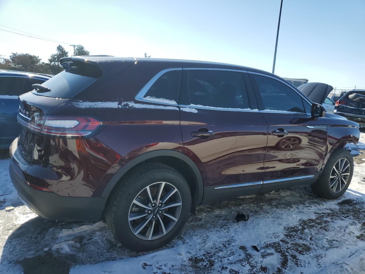 2022 Lincoln Nautilus - Image 3