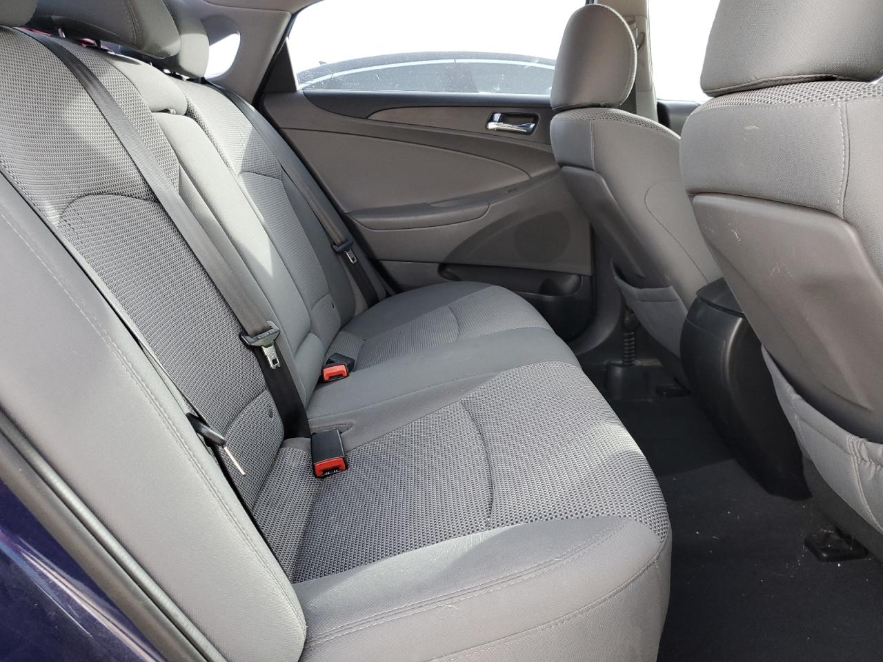 2014 Hyundai Sonata - Image 10