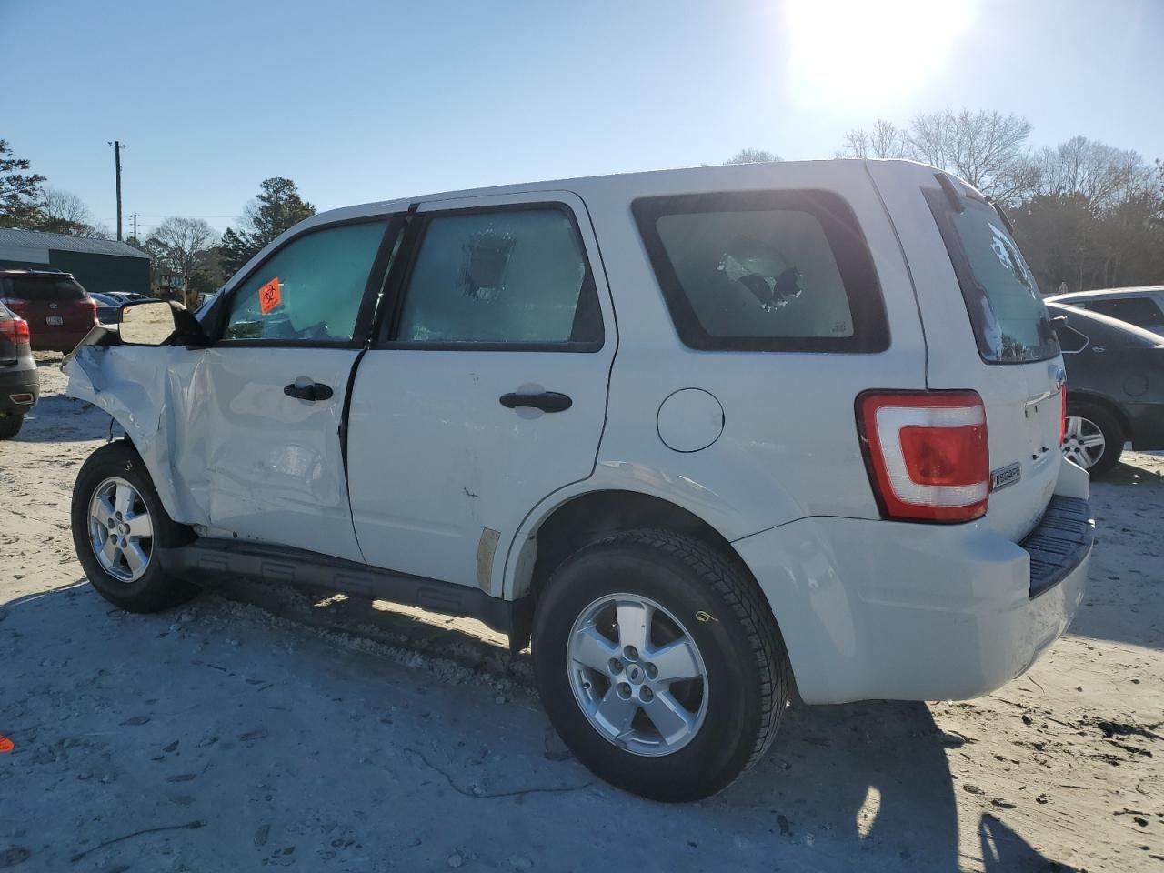 2010 Ford Escape - Image 2