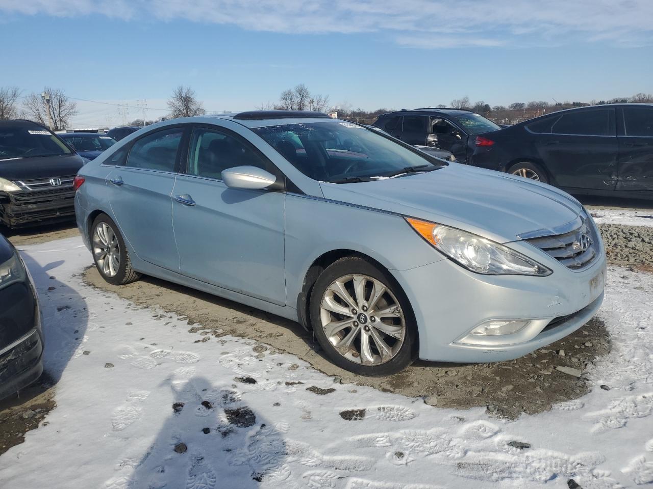 2013 Hyundai Sonata - Image 4