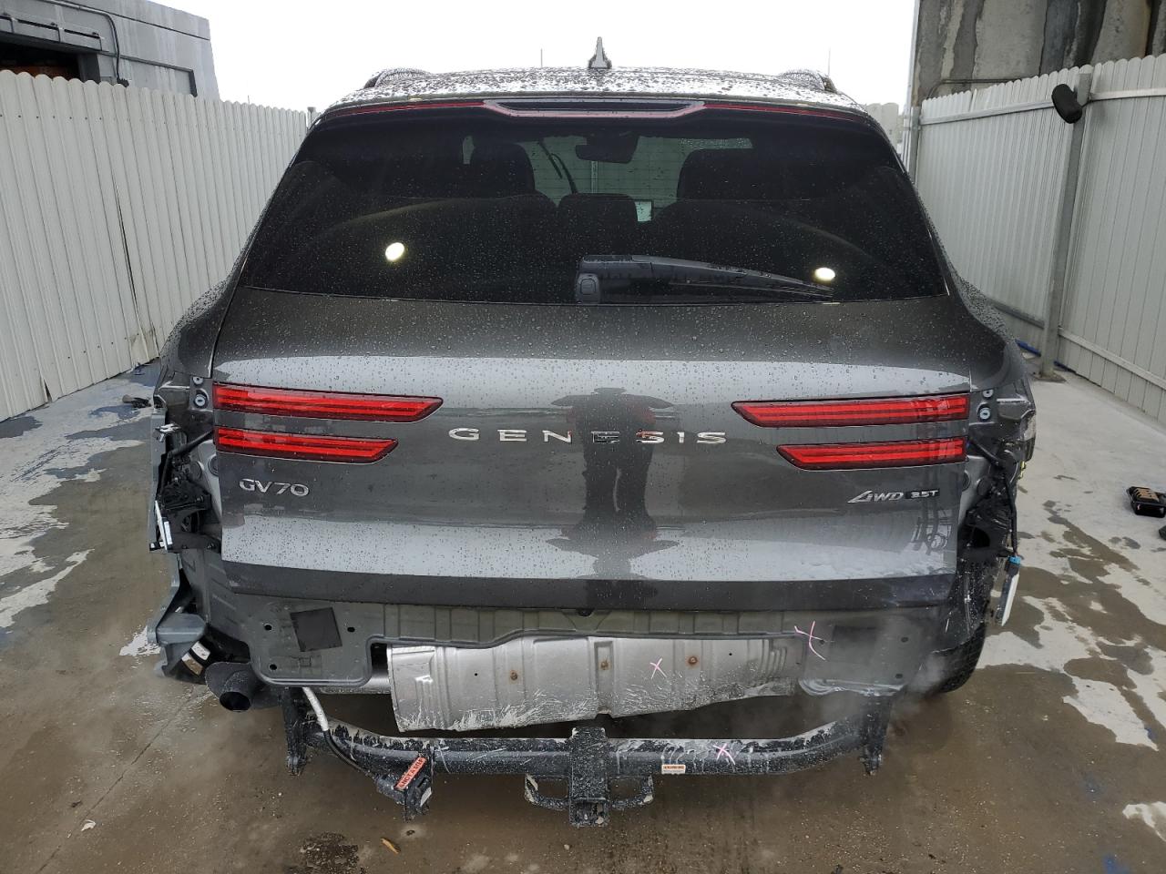2024 Genesis GV70 - Image 6